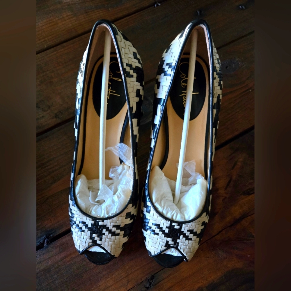 Cole Haan Genevieve OT Air Pump Heels NWT